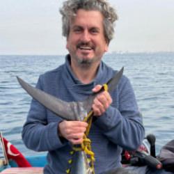 Yakaladığı 60 kiloluk balığın sevinci kursağında kaldı