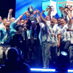 Erzurumspor tarih yazdı! Dadaşlar şehri bayram yerine &ccedil;evirdi