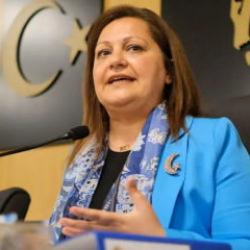 Burcu K&ouml;ksal son noktayı koydu! 'AK Parti'ye katılıyorum'
