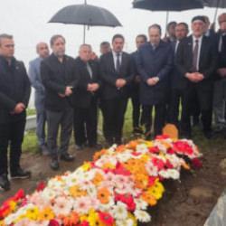 Gen&ccedil;lik Kolları Başkanı &ouml;ld&uuml;r&uuml;ld&uuml;! Fatih Erbakan'dan taziye ziyareti