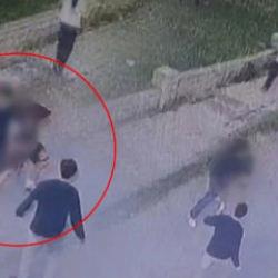 Defalarca bı&ccedil;akladılar! 15 yaşındaki Abdulbaki'nin &ouml;ld&uuml;ğ&uuml; kavga kamerada