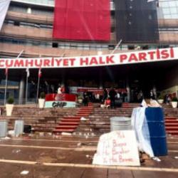 Başsavcılıktan son dakika CHP duyurusu! Soruşturma başlatıldı! &Ouml;zg&uuml;r &Ouml;zel başına iş a&ccedil;tı