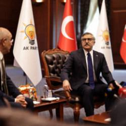 AK Parti ve CHP heyetleri bayramlaştı!
