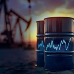 K&uuml;resel petrol stokları t&uuml;kendi: Dev şirketlerden yaz ayları i&ccedil;in fiyat uyarısı