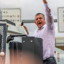 &Ouml;zg&uuml;r &Ouml;zel son kozunu oynuyor! Ortalığı karıştıracak 'kaos' plan...