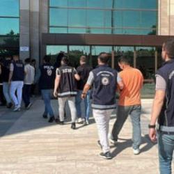 24 ilde bahis operasyonu: 80 g&ouml;zaltı! Mal varlıklarına el konuldu