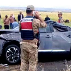 Nişan d&ouml;n&uuml;ş&uuml; kahreden olay: 3 vatandaş &ouml;ld&uuml;! Acı habere kalbi dayanmadı
