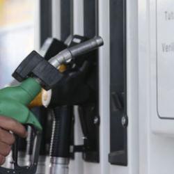 Petrol fiyatlarında son durum! Benzin ve motorine b&uuml;y&uuml;k indirim geliyor
