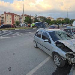 K&uuml;tahya'da feci kaza: &Ouml;l&uuml; ve yaralılar var