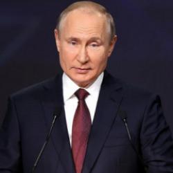 Putin'den piyasaları sarsacak a&ccedil;ıklama: Dizel yakıtın ihracatını yasaklayacak