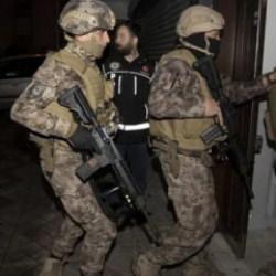 Son dakika: MİT ve jandarmadan ortak dev operasyon! Evlerinden alındılar...