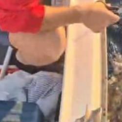 Deniz kaplumbağasının ayağına taş bağlayan vicdansızların yaptığı y&uuml;rekleri sızlattı