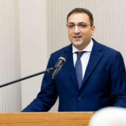 Bal&ccedil;ova Belediye Başkanı Onur Yiğit g&ouml;revinden uzaklaştırıldı