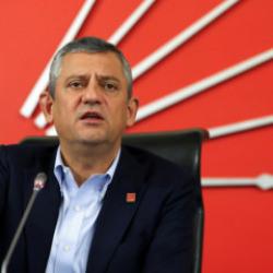 &Ouml;zg&uuml;r &Ouml;zel'den yeni parti iddialarına ilk yanıt! Yol haritasını a&ccedil;ıkladı