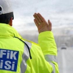 Trafikte &uuml;st &uuml;ste sakın yapmayın! Hapis cezası kesilecek