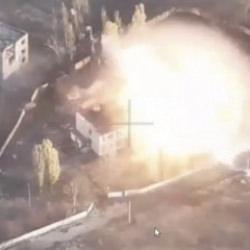 Bir binada toplanmışlardı, 50'den fazla asker &ouml;ld&uuml;! Ukrayna-Rusya savaşın kanlı saatler