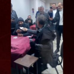 G&ouml;zaltı sonrası Haluk Levent'in o anlarını milyonlar tekrar izledi