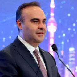 T&uuml;rk bilim insanları Kuzey Kutbu'ndaki deniz buzu hattına ulaştı
