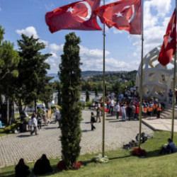 T&uuml;rkiye, 15 Temmuz&rsquo;un 10. yılında şehitlerini anma y&uuml;r&uuml;y&uuml;ş&uuml;yle yad edecek