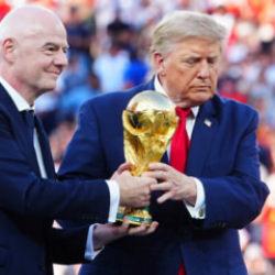 Futbolda Infantino depremi! Trump'tan a&ccedil;ıklama: Korkun&ccedil; bir hata olur