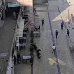 Şanlıurfa'da polise saldırı! Mutfak bı&ccedil;ağıyla dehşet sa&ccedil;tı 