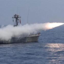 Son dakika... Suudi Arabistan'ın askeri gemisi vuruldu