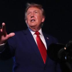 Son dakika... Trump: Eğer Umman yolumuza &ccedil;ıkarsa onları yerle bir ederiz!