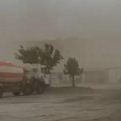 Bing&ouml;l&rsquo;de kuvvetli r&uuml;zgar &ccedil;atıları u&ccedil;urdu