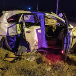 &Ccedil;orum&rsquo;da cip ile tur otob&uuml;s&uuml; &ccedil;arpıştı: 2 ağır yaralı