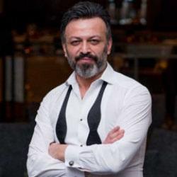 &Uuml;nl&uuml; oyuncu Serhat Mustafa Kılı&ccedil; evinde &ouml;l&uuml; bulundu