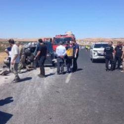 Şanlıurfa'da katliam gibi kaza: 4 &ouml;l&uuml;, 2 ağır yaralı! 