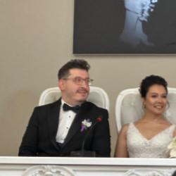 Kanal 7'nin mutlu g&uuml;n&uuml;: Melike & Mert &ccedil;ifti d&uuml;nyaevine girdi