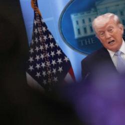 Trump'tan İran'a sert uyarı: '&Ccedil;ok yakın bir gelecekte &ccedil;ok b&uuml;y&uuml;k şeyler olacak'