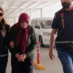 Yaşlı adamın &ouml;l&uuml;m&uuml; ş&uuml;pheli bulundu, eşi Yunanistan sınırında yakalandı 