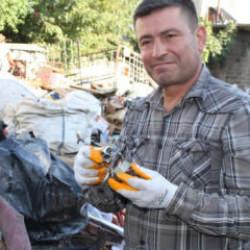 Hatay'da 50 bin par&ccedil;a hurdayla B&uuml;y&uuml;k İskender heykelini yaptı! G&ouml;ren bir daha bakıyor 