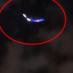 UFO mu, u&ccedil;ak mı? İran'da g&ouml;ky&uuml;z&uuml;nde ilgin&ccedil; g&ouml;r&uuml;nt&uuml;ler