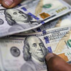 Dolar ve Euro ka&ccedil; TL oldu? İşte g&uuml;ncel fiyatlar...