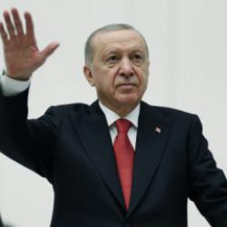 Cumhurbaşkanı Erdoğan'dan Meclis'te fon krizi &ccedil;ıkışı: Kimsenin hakkını yedirmeyeceğiz
