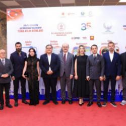 &Ouml;zbekistan'da T&uuml;rk sineması r&uuml;zgarı esti! Taşkent'te T&uuml;rk sanat&ccedil;ılara yoğun ilgi