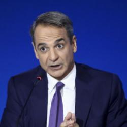 Yunanistan'da h&uuml;k&uuml;metin parti binasına saldırı
