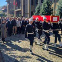 Vali Yardımcısı silahla vurulmuş halde bulunmuştu! Cenazesi memleketine uğurlandı