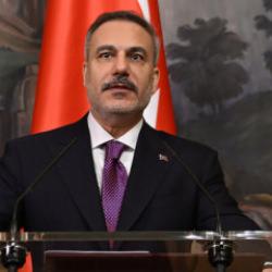 Bakan Fidan Bak&uuml;'den seslendi: Bu 4 şeyi &ouml;ncelemeliyiz!