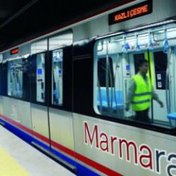 Marmaray yolcularına &ouml;nemli uyarı! Seferler aksadı