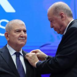 Kani Torun AK Parti'ye katıldı! Rozeti bizzat Erdoğan taktı!