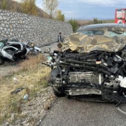 &Ccedil;orum'da katliam gibi kaza: 4 &ouml;l&uuml;, 2 yaralı!