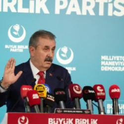 Destici'den yeni anayasa mesajı