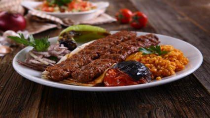 Gerçek Adana kebap nasıl yapılır? Adana kebabın ev yapımı tarifi