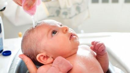 Bebeklere banyo nasıl yaptırılır?