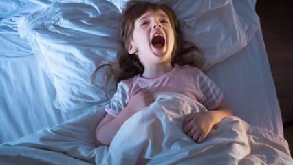 Korkan çocuğa okunacak en etkili dua! Gece uykusunda ağlayan çocuğa korku duası