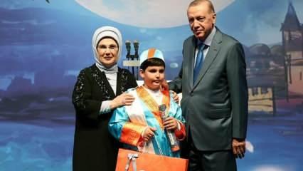 Recep Tayyip Erdoğan ve eşi Emine Erdoğan torununun mezuniyet törenine katıldı!